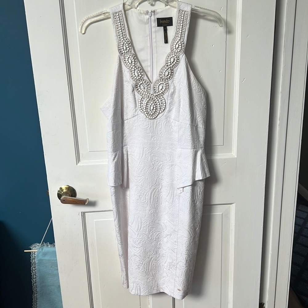 Laundry by Shelli Segal White cocktail dress